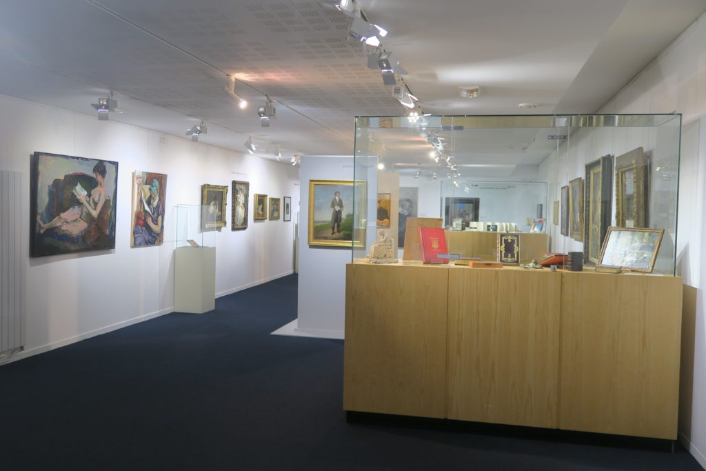 Salle d'exposition du musée Charles Léandre